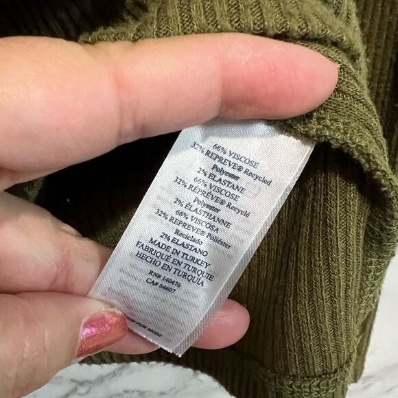 Faherty Legend Ribbed Turtleneck Green Size XS - Picture 6 of 10